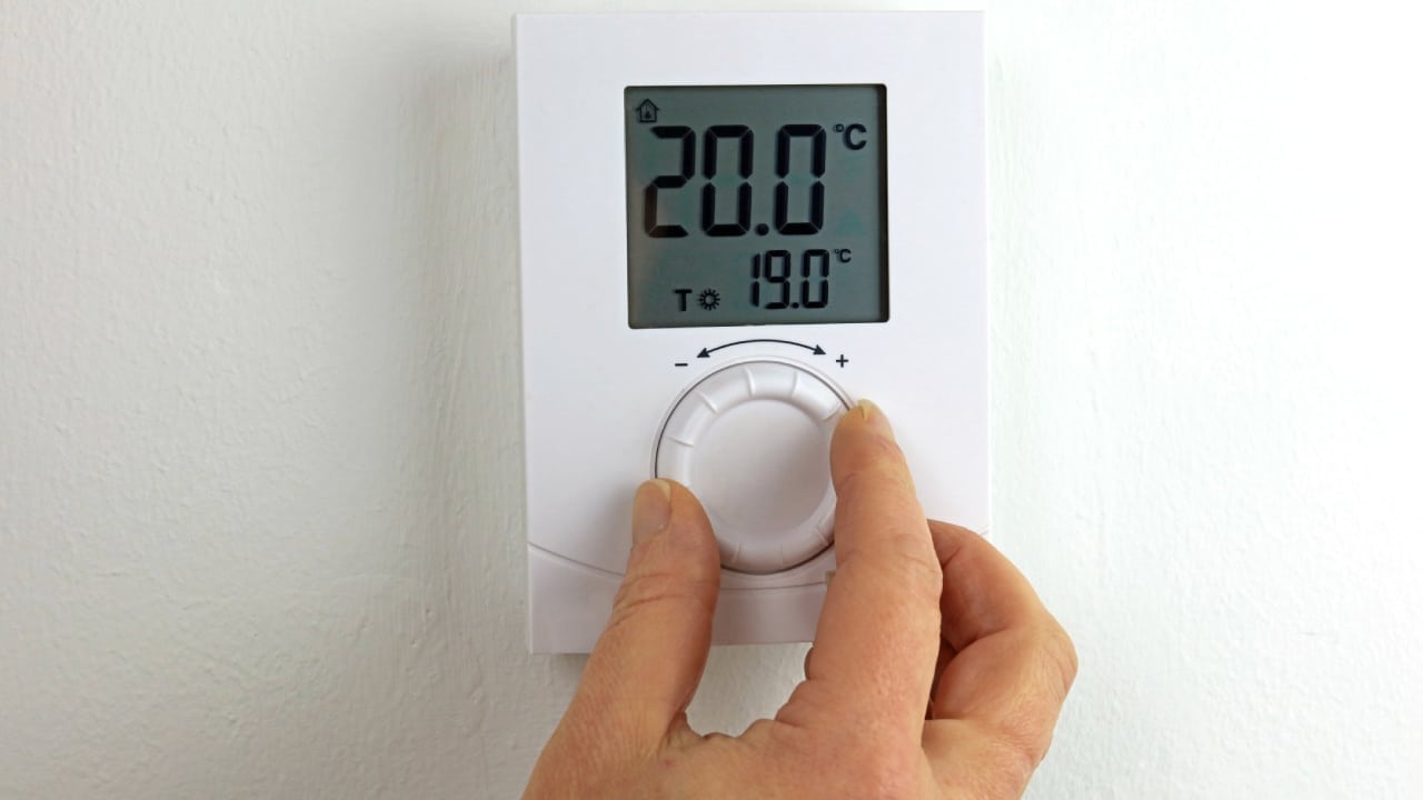 Cut heating bill thermostat